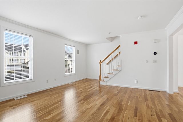 1401 Pawtucket Blvd 2, Lowell, MA 01854