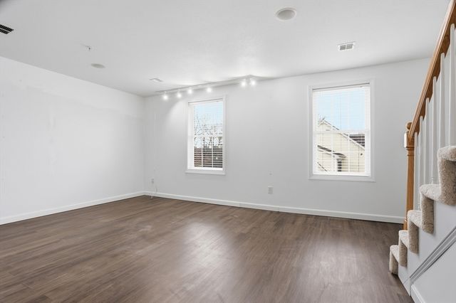 1401 Pawtucket Blvd 2, Lowell, MA 01854