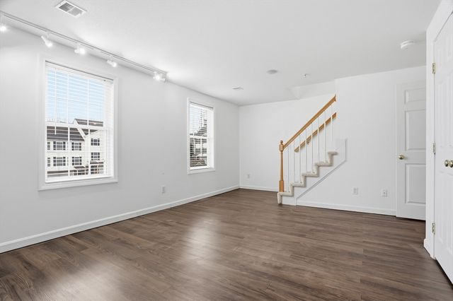 1401 Pawtucket Blvd 2, Lowell, MA 01854