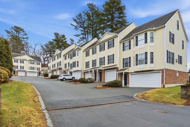 1401 Pawtucket Blvd 2, Lowell, MA 01854