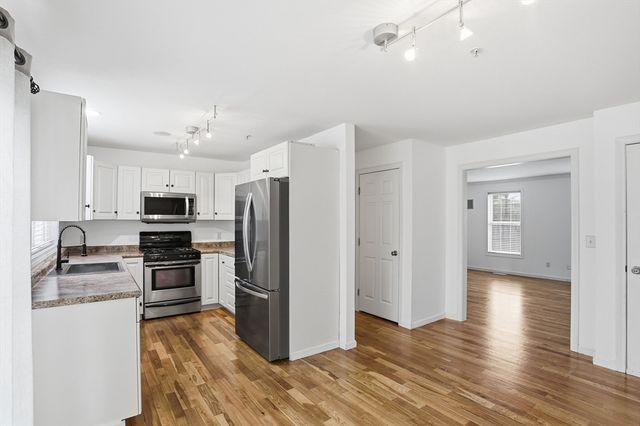 1401 Pawtucket Blvd 2, Lowell, MA 01854