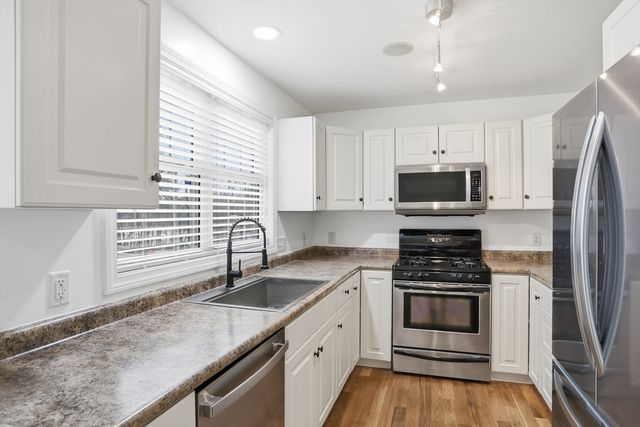 1401 Pawtucket Blvd 2, Lowell, MA 01854