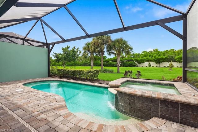 5879 Haiti DR, Naples, FL 34113