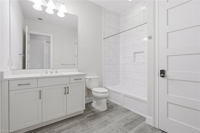 5879 Haiti DR, Naples, FL 34113
