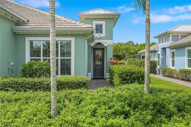 5879 Haiti DR, Naples, FL 34113