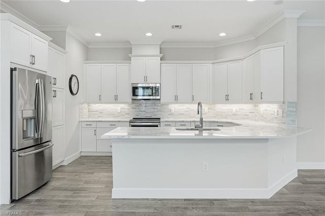 5879 Haiti DR, Naples, FL 34113