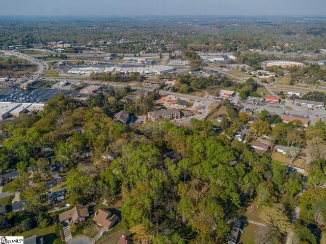 301 West Circle, Simpsonville, SC 29681