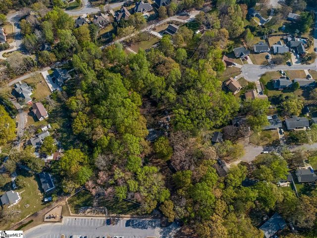301 West Circle, Simpsonville, SC 29681