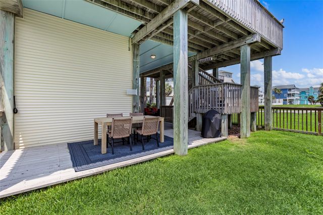 4114 Courageous Lane, Galveston, TX 77554