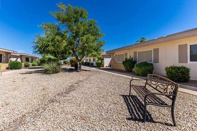 10154 W LOMA BLANCA Drive, Sun City, AZ 85351