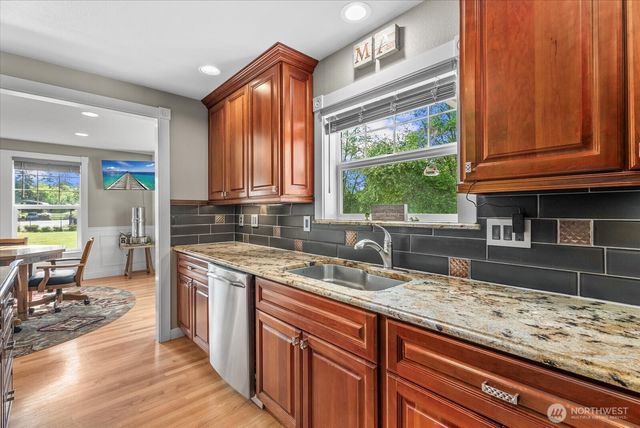 12108 40th Avenue E, Tacoma, WA 98446