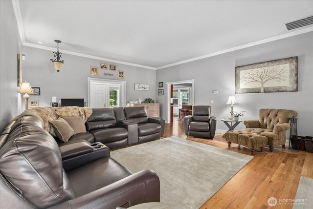 12108 40th Avenue E, Tacoma, WA 98446