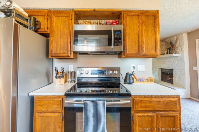 21106 E 32nd Street, Broken Arrow, OK 74014