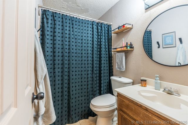 21106 E 32nd Street, Broken Arrow, OK 74014