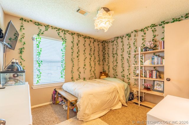 21106 E 32nd Street, Broken Arrow, OK 74014