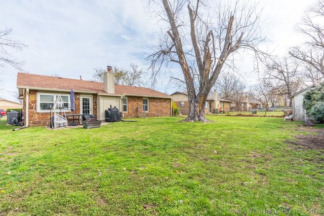 21106 E 32nd Street, Broken Arrow, OK 74014