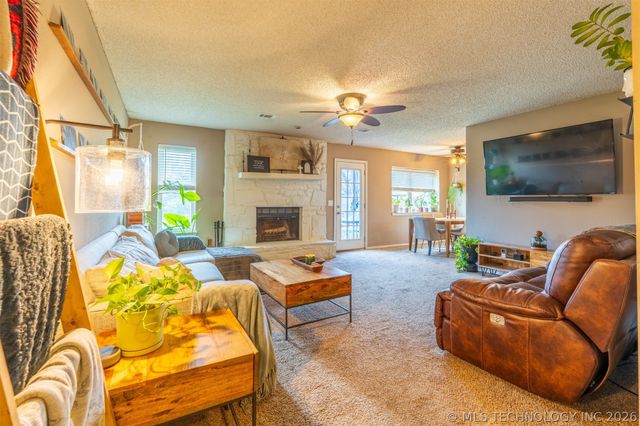 21106 E 32nd Street, Broken Arrow, OK 74014