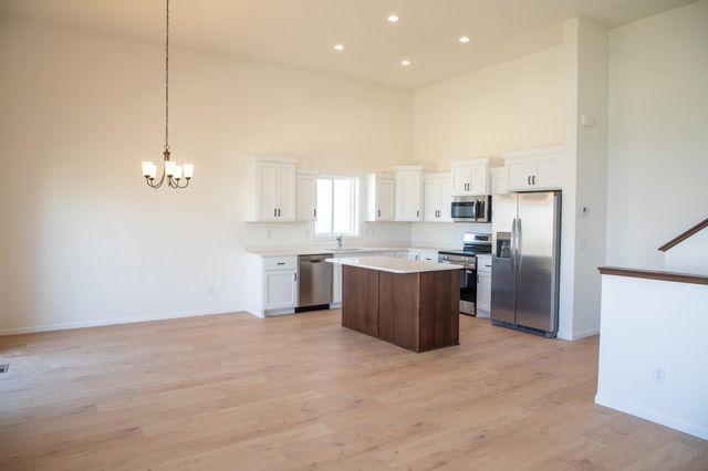 6317 83 Avenue, Horace, ND 58047
