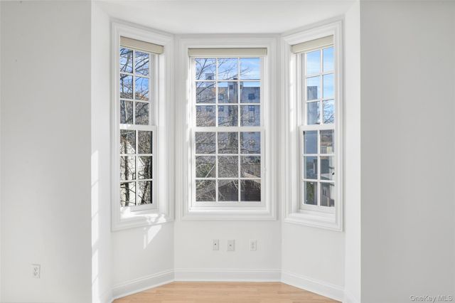 55 1st Street 207, Pelham, NY 10803