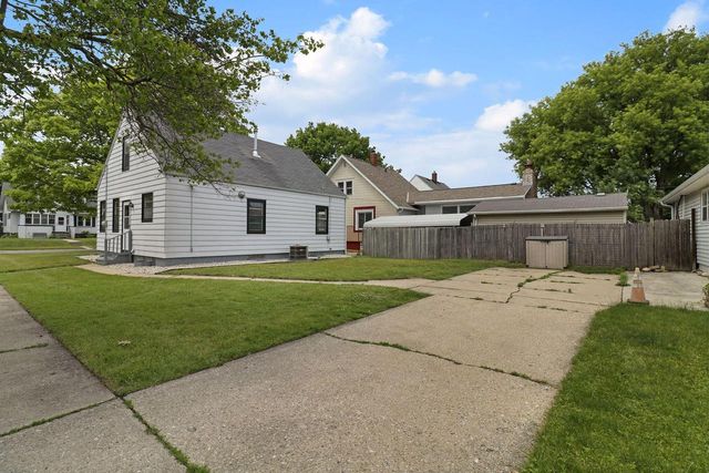 5237 35th AVENUE, Kenosha, WI 53144
