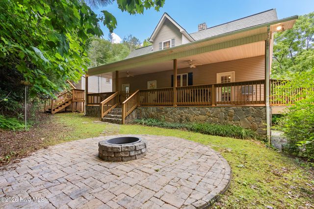 95 Cherokee Avenue, Andrews, NC 28901