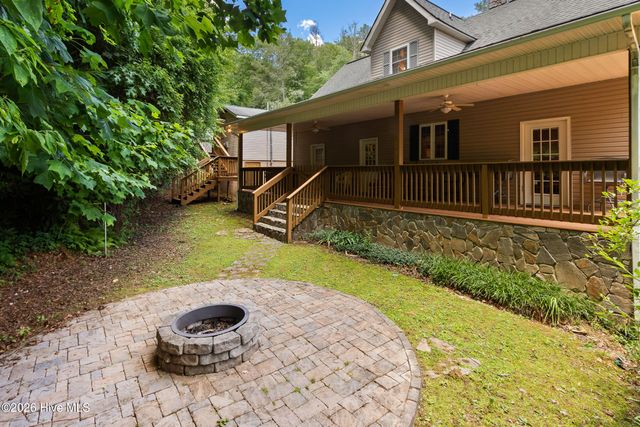95 Cherokee Avenue, Andrews, NC 28901