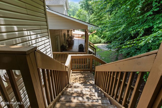 95 Cherokee Avenue, Andrews, NC 28901