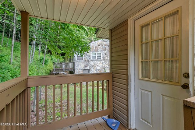 95 Cherokee Avenue, Andrews, NC 28901