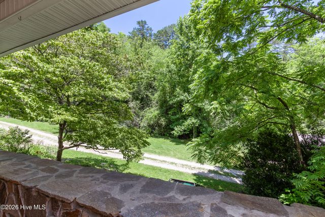 95 Cherokee Avenue, Andrews, NC 28901
