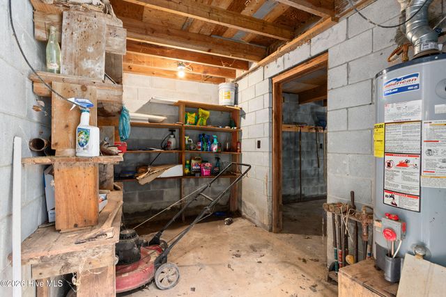 95 Cherokee Avenue, Andrews, NC 28901