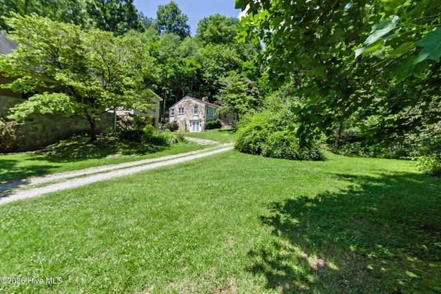 95 Cherokee Avenue, Andrews, NC 28901