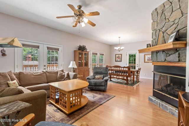 95 Cherokee Avenue, Andrews, NC 28901