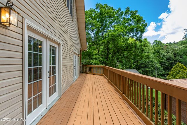 95 Cherokee Avenue, Andrews, NC 28901