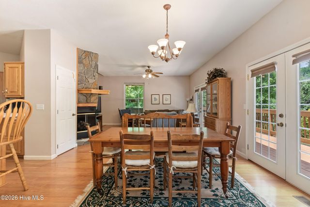 95 Cherokee Avenue, Andrews, NC 28901