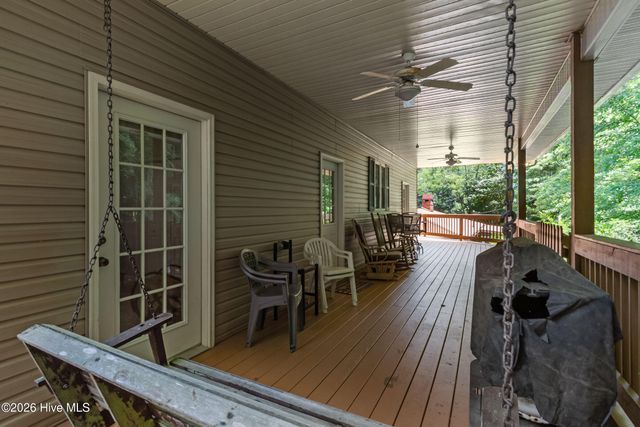 95 Cherokee Avenue, Andrews, NC 28901