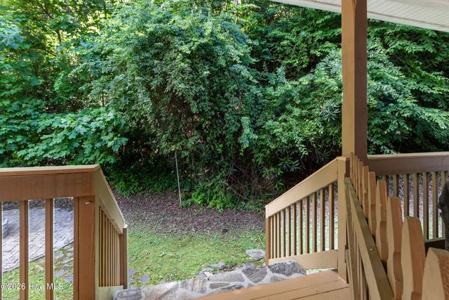 95 Cherokee Avenue, Andrews, NC 28901
