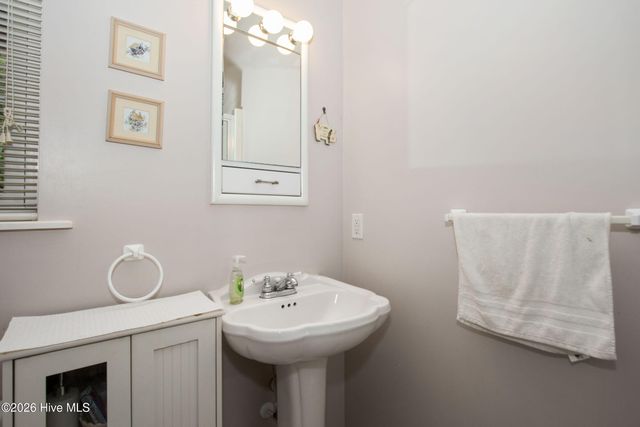 95 Cherokee Avenue, Andrews, NC 28901