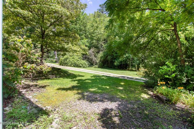 95 Cherokee Avenue, Andrews, NC 28901