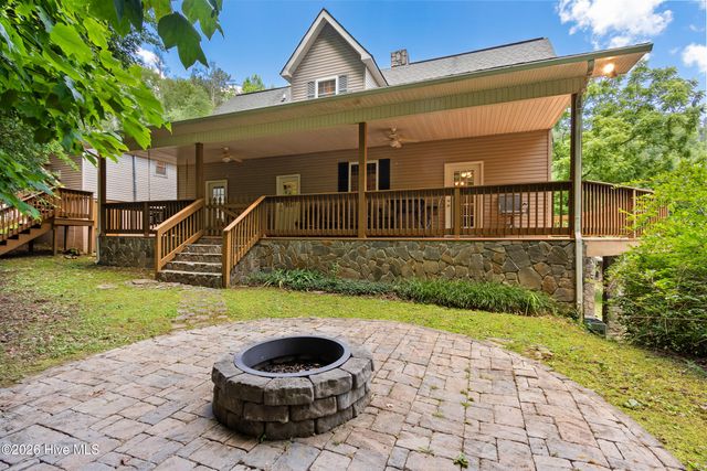 95 Cherokee Avenue, Andrews, NC 28901