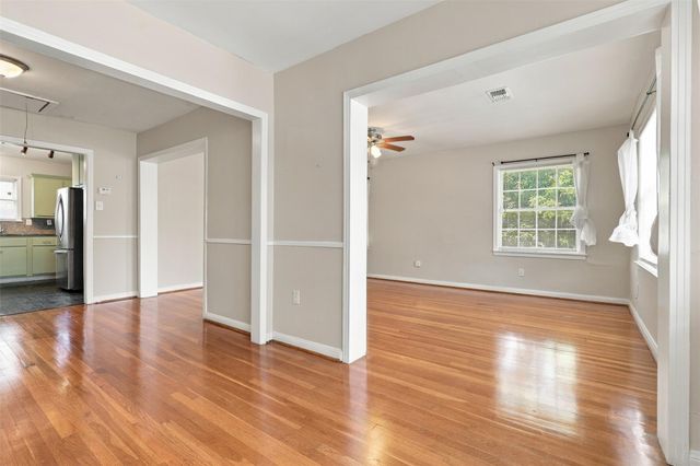 4505 Larch Lane B, Bellaire, TX 77401
