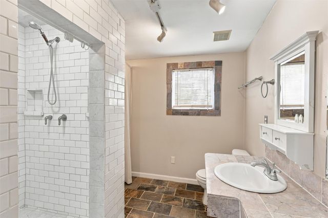 4505 Larch Lane B, Bellaire, TX 77401