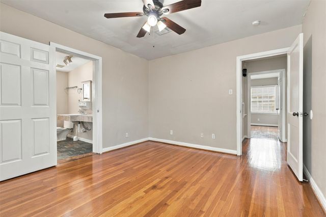 4505 Larch Lane B, Bellaire, TX 77401