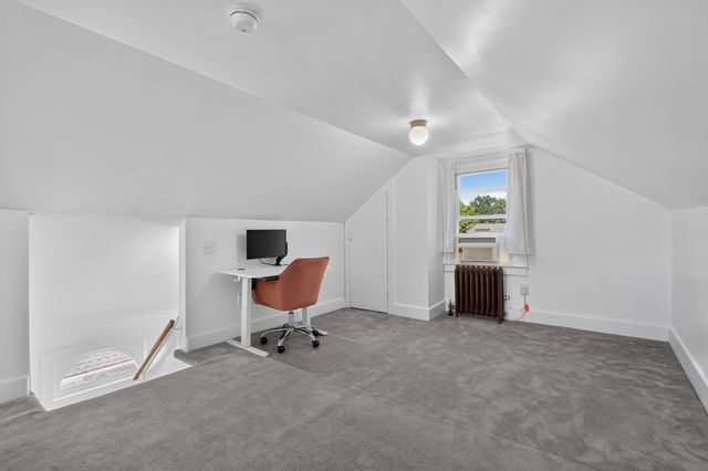 38 SHADYSIDE AVE, Dumont, NJ 07628