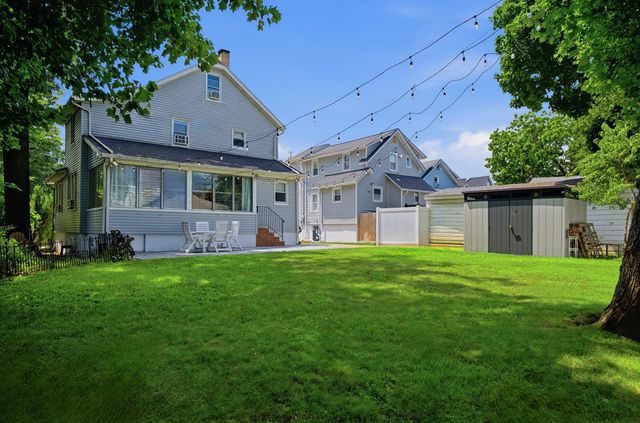 38 SHADYSIDE AVE, Dumont, NJ 07628