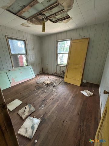 1610 E Rosebud Avenue, Victoria, TX 77901