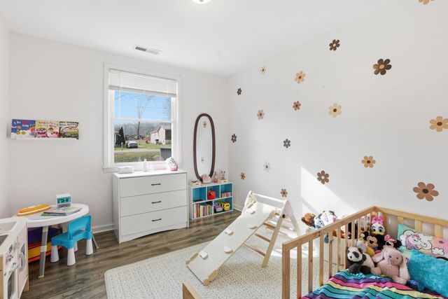 111 Amber Lynn Cir, Columbia, TN 38401