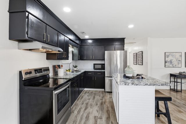 111 Amber Lynn Cir, Columbia, TN 38401