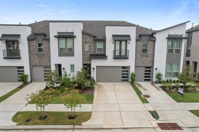 19911 Curved Steel Drive, Cypress, TX 77433