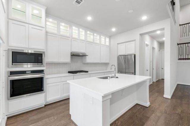 19911 Curved Steel Drive, Cypress, TX 77433