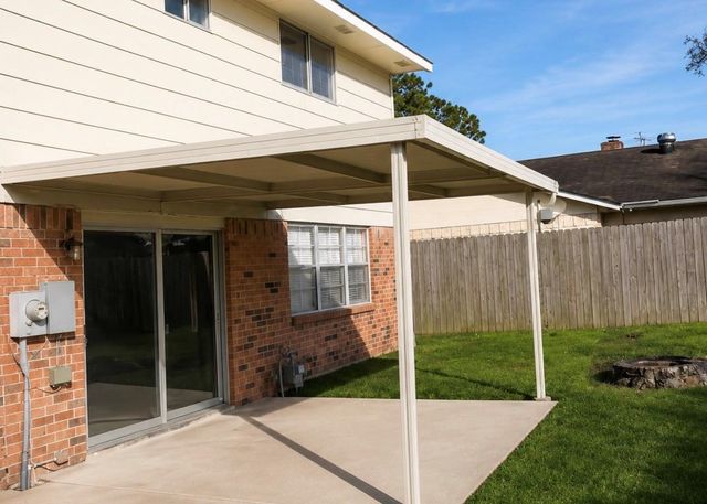 11630 Sageglen Drive, Houston, TX 77089
